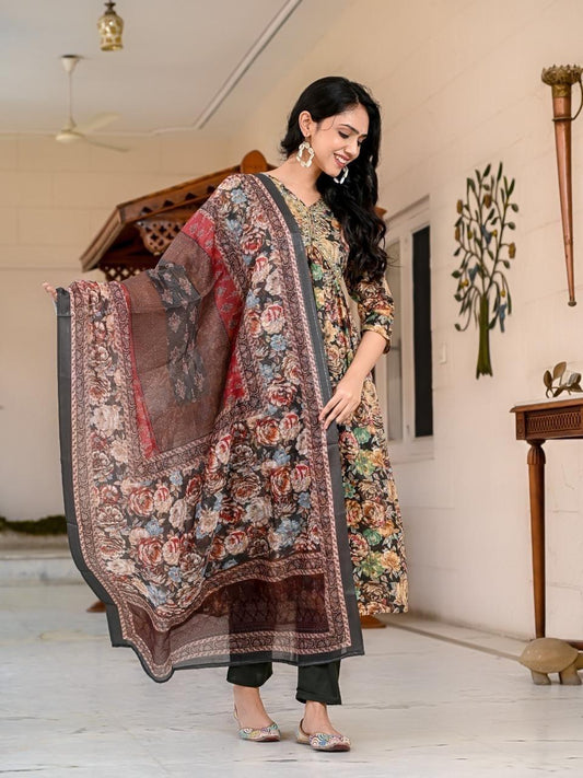 Women Ethnic suit