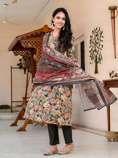 Women Ethnic suit